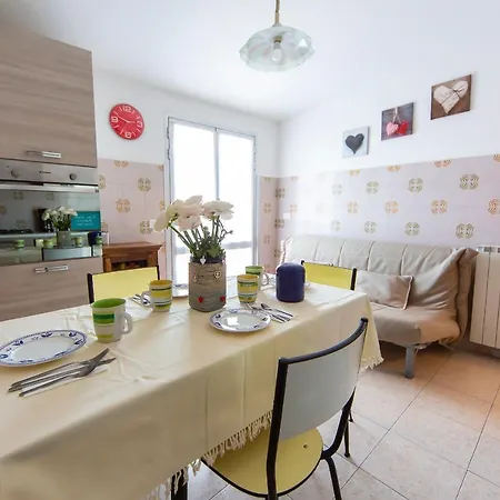 Casa Selu A 100 Mt Dal Mare *