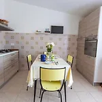 Apartment Casa Selu A 100 Mt Dal Mare *