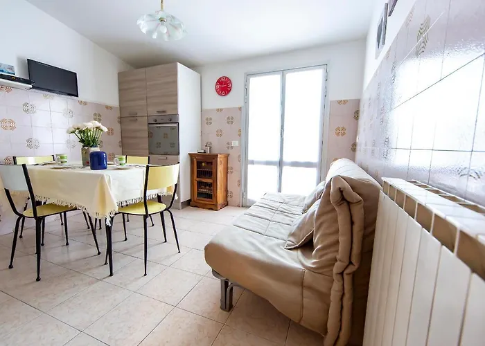 Casa Selu A 100 Mt Dal Mare * San Lorenzo al Mare